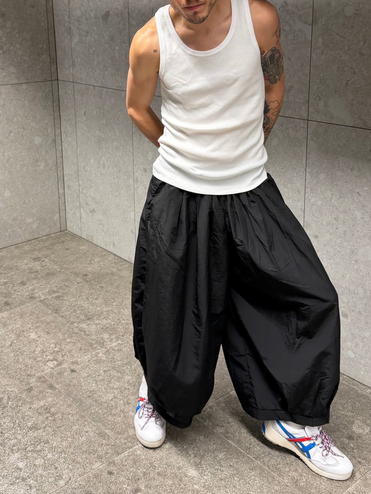 Ultra-Wide Balloon Pleated Pants