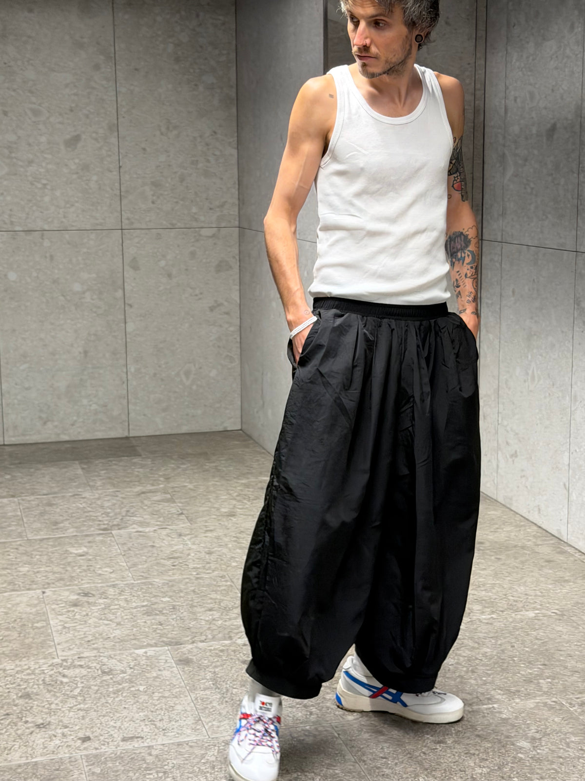 Ultra-Wide Balloon Pleated Pants