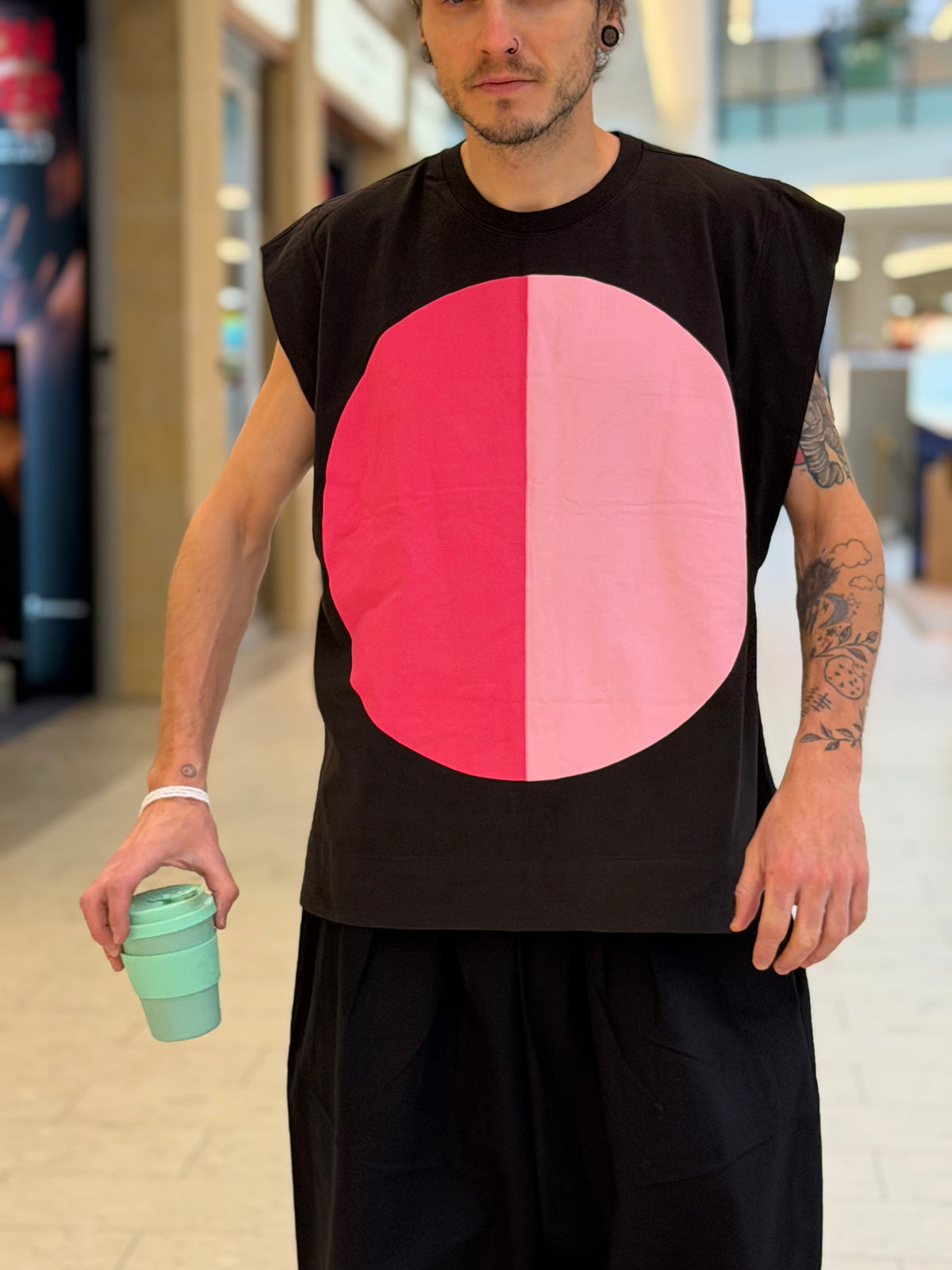 Handmade Split Circle Graphic Sleeveless T-Shirt