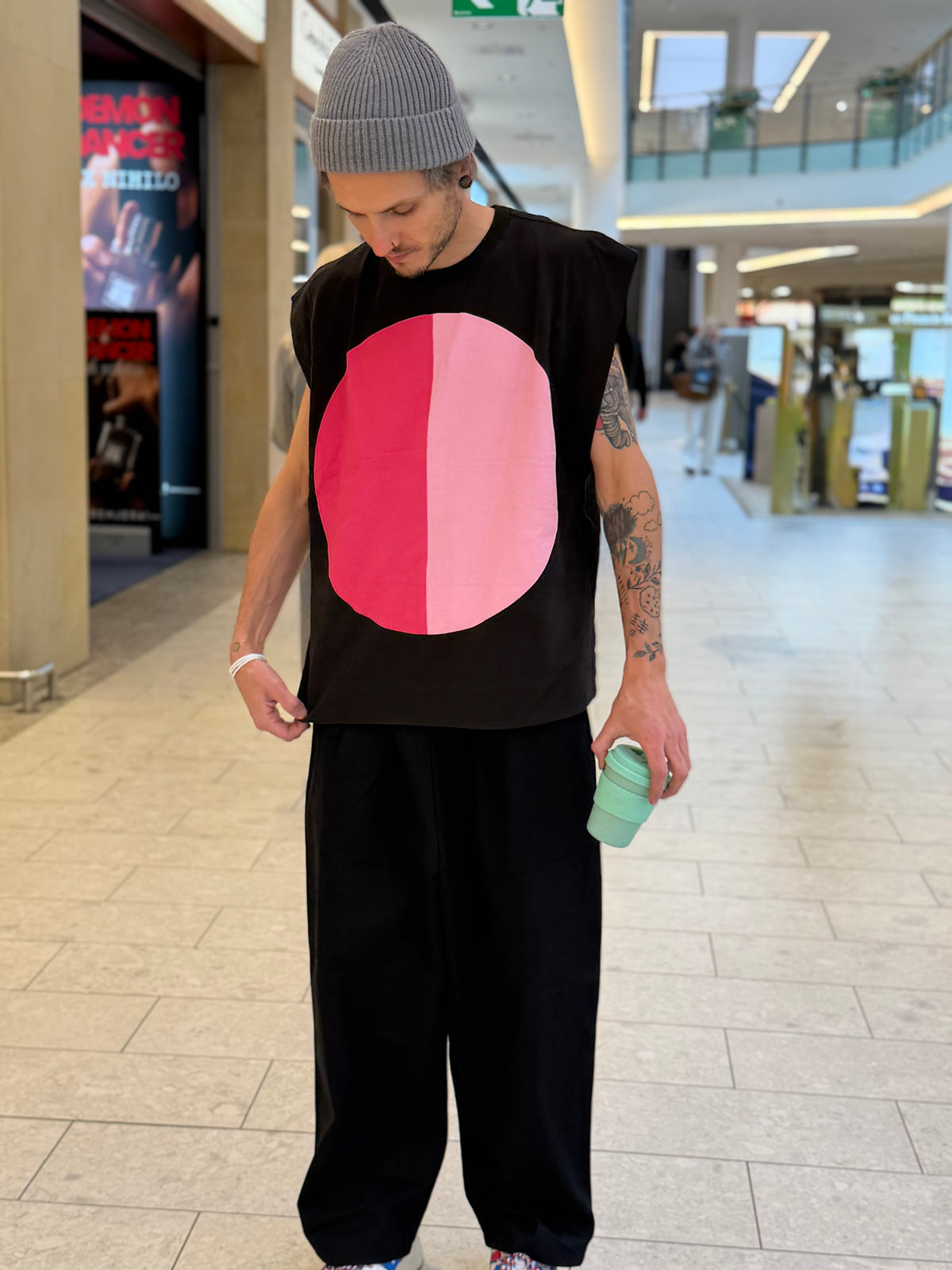 Handmade Split Circle Graphic Sleeveless T-Shirt