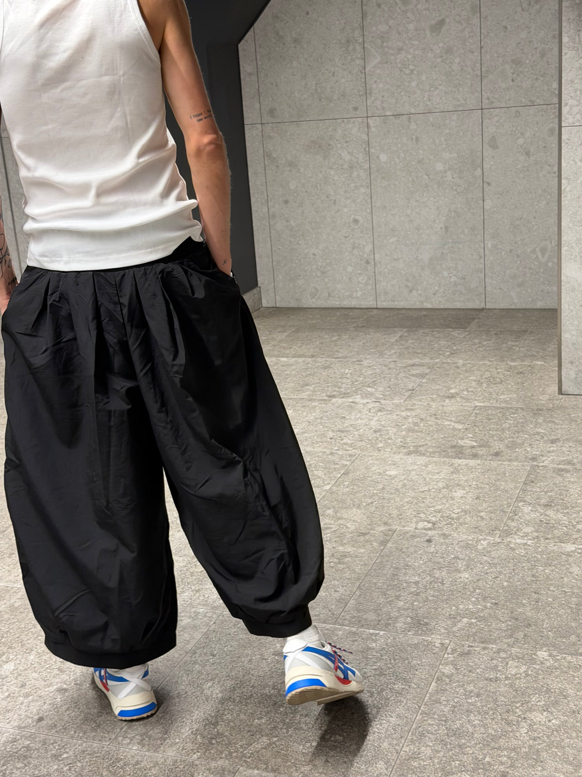Ultra-Wide Balloon Pleated Pants