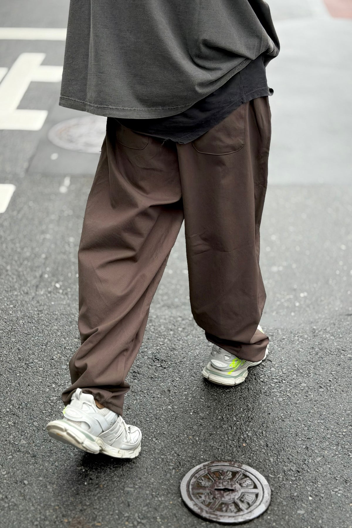 Relaxed Fit Wide-Leg Trousers
