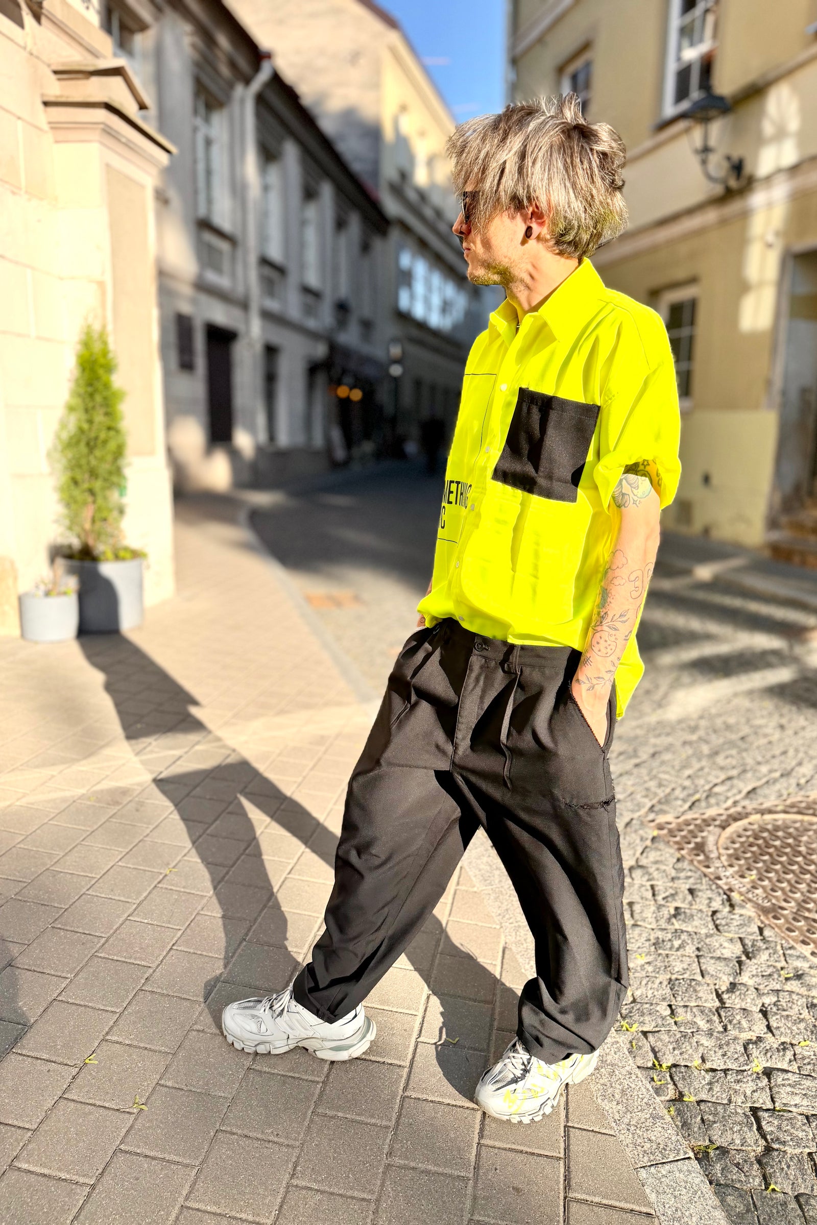 Pleated Wide-Leg Tapered Trousers