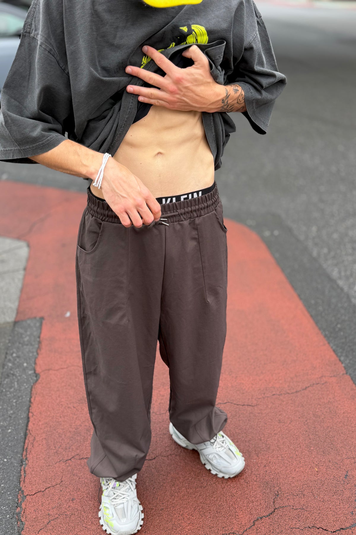 Relaxed Fit Wide-Leg Trousers