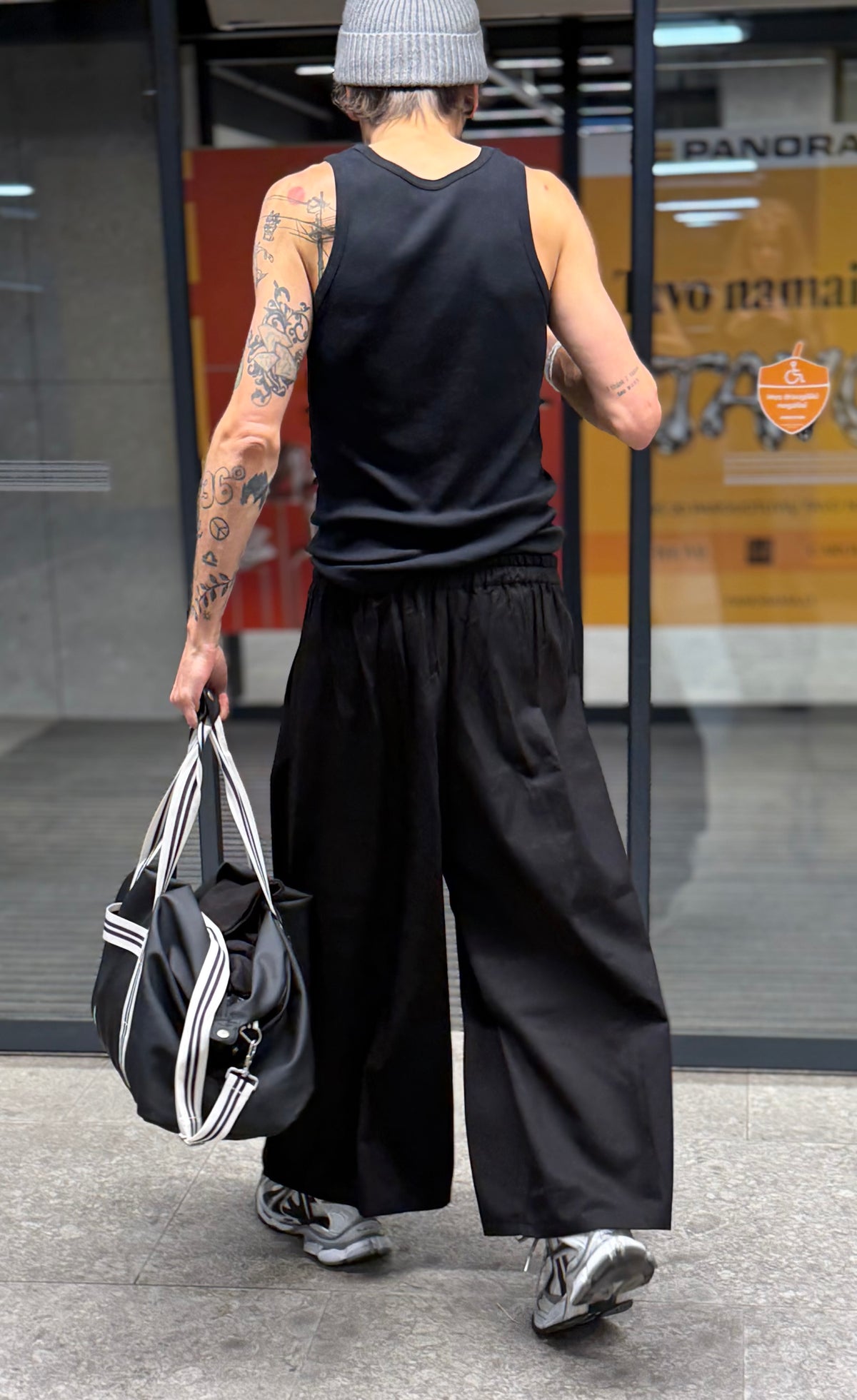 Pleated Wide-Leg Balloon Pants