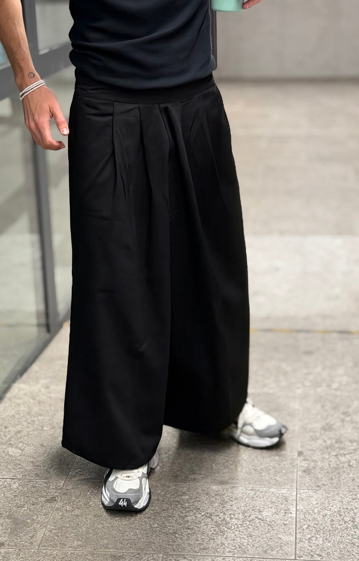 Pleated Wide-Leg Balloon Pants