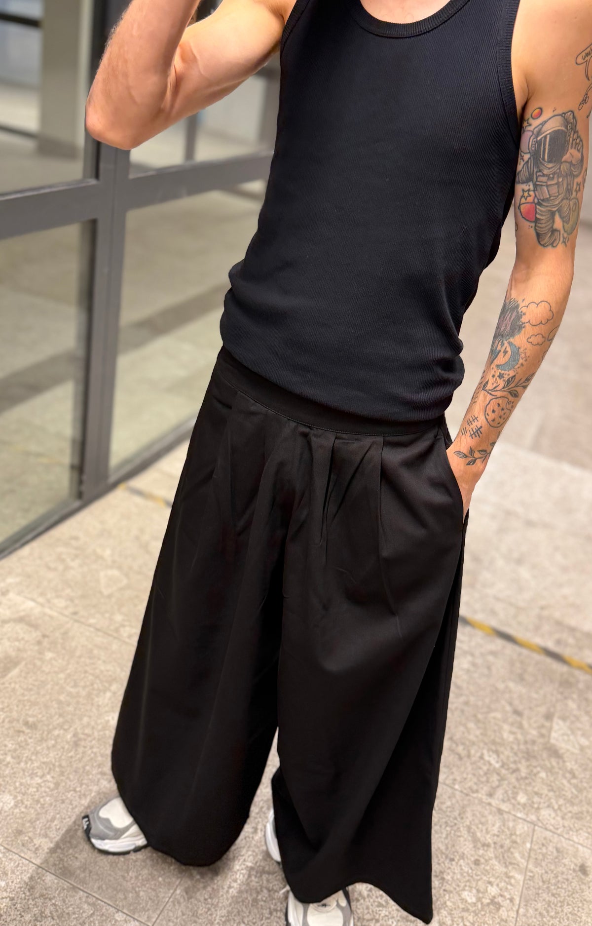 Pleated Wide-Leg Balloon Pants