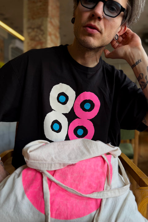 Abstract Circles Graphic T-Shirt
