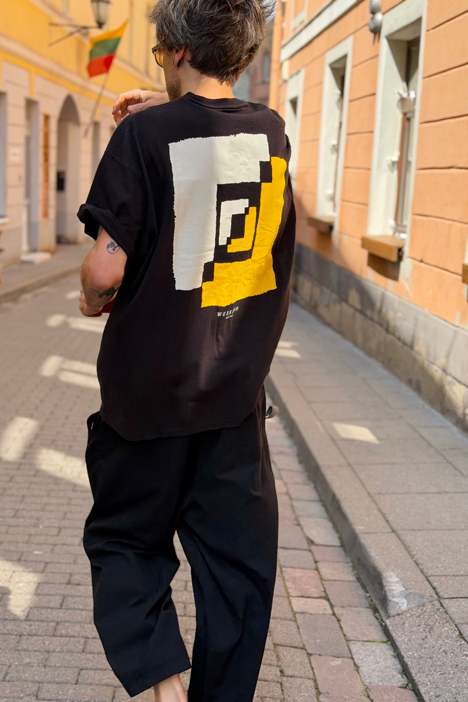 Geometric Pixel Square Graphic T-Shirt